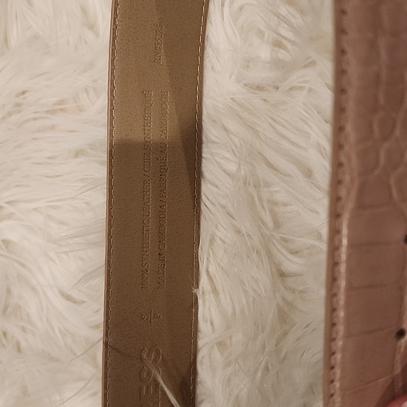 Express Belt - Picture 2 of 4